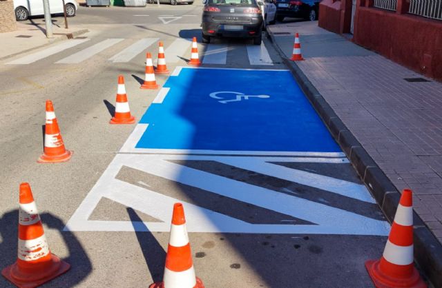 El Ayuntamiento invertirá más de 200.000 euros en rebajar aceras para mejorar la accesibilidad en el municipio - 1, Foto 1