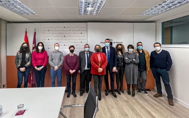 La Comunidad valora ofrecer albergues juveniles o plazas de colectivos específicos para alojar a desplazados ucranianos - 1, Foto 1