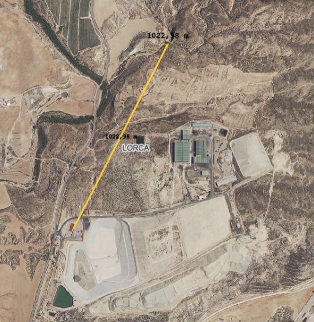 Denuncian vertidos de basuras y enseres en el Barranco del Chorrillo - 4, Foto 4