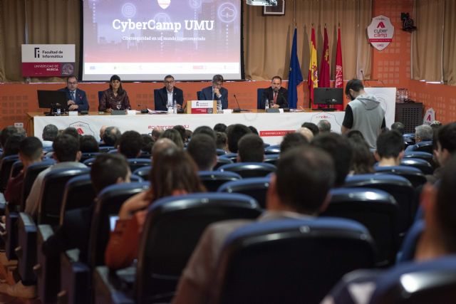 La UMU es la primera universidad española en poner en marcha el proyecto nacional 'Cybercamp' para mejorar la cultura y la formación en ciberseguridad - 1, Foto 1