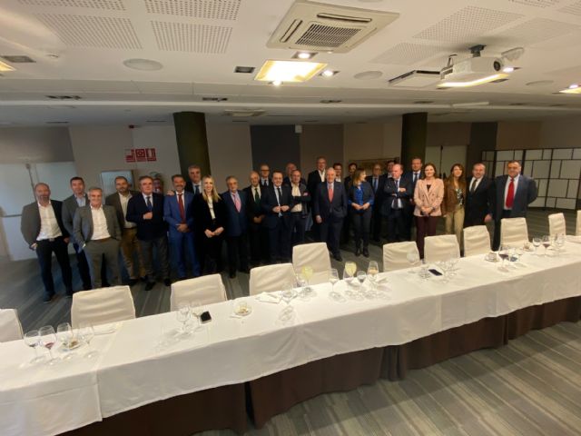 Encuentros con empresas adheridas subrayan la unidad del tejido productivoen torno a CROEM - 2, Foto 2