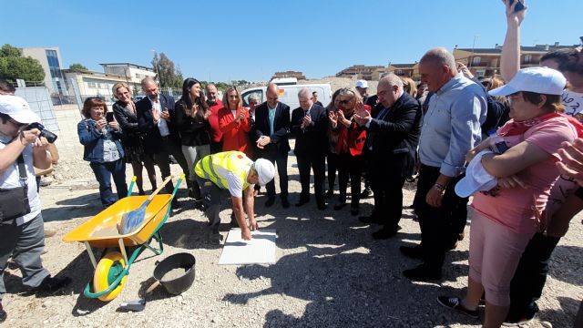 La asociación AFESMO inicia los trabajos de construcción del futuro edificio de tres viviendas residenciales tuteladas en Molina de Segura - 2, Foto 2