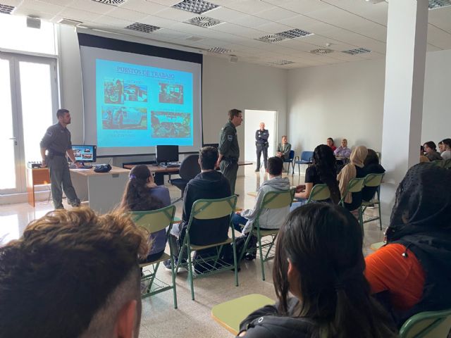 Charla sobre acoso dirigida a jóvenes - 3, Foto 3