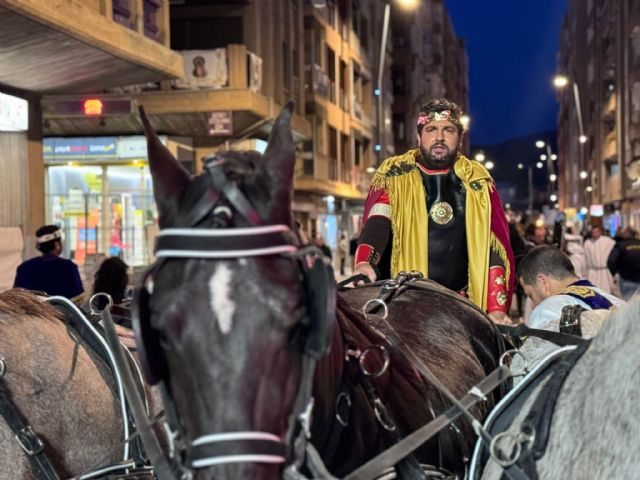 López dirige una cuadriga del Paso Blanco en la Semana Santa de Lorca - 2, Foto 2