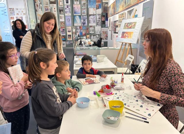 Marta Zafrilla conquista al público más joven transmitiendo valores a través de sus cuentacuentos en Río de Letras - 4, Foto 4