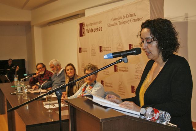 Juan Camacho presentó en Valdepe&ntilde;as 'Nada es silencio', un puente poético entre la memoria y la vanguardia tecnológica - 2, Foto 2