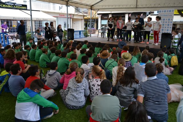 Más de 200 niños pinatarenses homenajean a Cervantes - 2, Foto 2