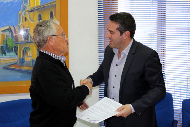 Cinco alumnos de CEOM inician un ciclo formativo de Actividades Auxiliares en Viveros y Jardines, en Alcantarilla - 2, Foto 2