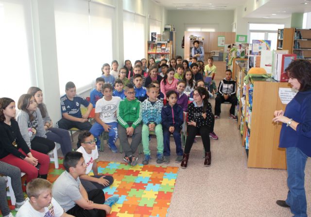 Más de 200 escolares de Puerto Lumbreras se convierten en 'Detectives de Biblioteca' con motivo del Día del Libro - 2, Foto 2