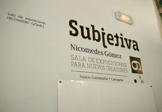 Una de las salas de exposiciones del Palacio Consistorial ya honra la memoria del artista cartagenero Nicomedes Gómez - 2, Foto 2
