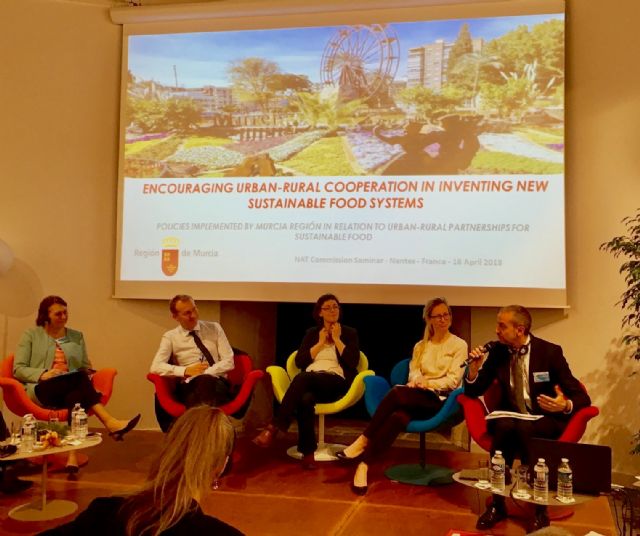 La Comunidad expone en Europa su plan de consumo de frutas y hortalizas en las escuelas - 1, Foto 1