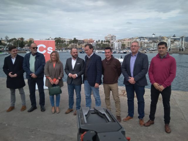 Ciudadanos llevará las preocupaciones de nuestros pescadores al Gobierno Regional - 2, Foto 2