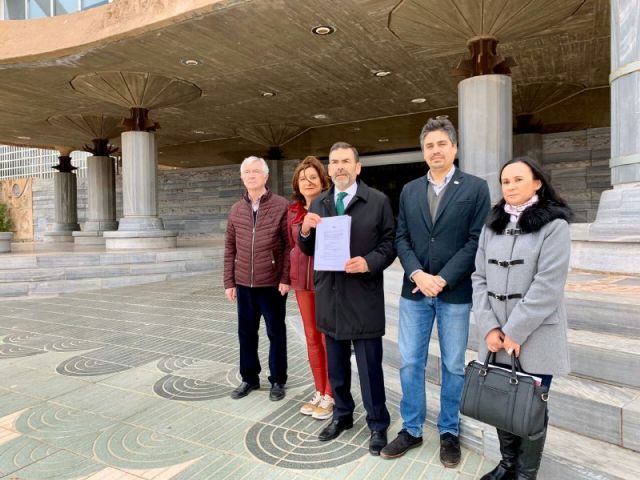 MC: PP, C'S y VOX rebajan el gasto sanitario y olvidan la atención social y la salida de la crisis en los presupuestos regionales - 2, Foto 2