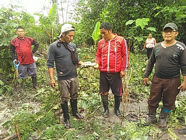 Un derrame de petróleo pone en riesgo a cerca de 150 comunidades amazónicas en Ecuador y Perú - 1, Foto 1