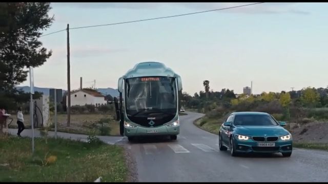 El PP exige la intervención del ayuntamiento ante los problemas de inseguridad vial que sufren los escolares de La Torrecilla en las paradas de autobús - 3, Foto 3