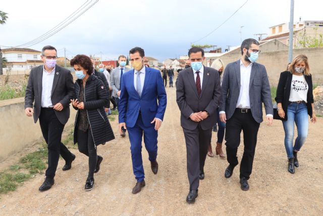 El Ayuntamiento ha trabajado en tiempo récord para retirar el camión y el puente siniestrado en el cauce del río - 1, Foto 1