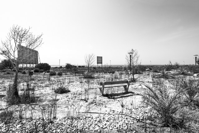 La arquitectura singular de La Manga protagoniza la exposición de Frédéric Volkringer, en el Palacio Consistorial de Cartagena - 2, Foto 2