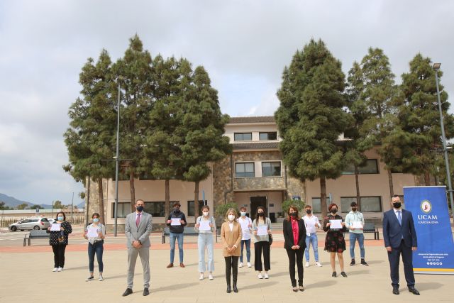 Alumnos de Maristas y San Vicente de Paúl ganan las Olimpiadas Científicas de la UCAM en Cartagena - 1, Foto 1