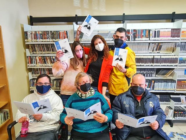 El Día del Libro más accesible se celebra en los Clubes de Lectura Fácil de Plena inclusión - 1, Foto 1