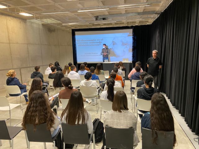 Hablando en Plata charla impartida por Miguel Sosa - 1, Foto 1