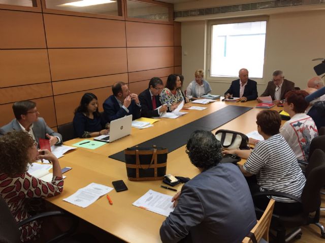 Los festivos locales de 2018 serán el 3 abril y el 11 de septiembre - 1, Foto 1