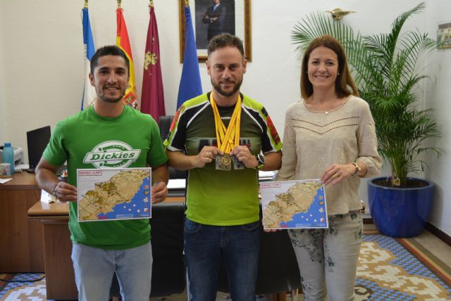 La alcaldesa y el edil de Deportes reciben al Campeón de España de Orientación en Bicicleta de Montaña 2018 - 1, Foto 1