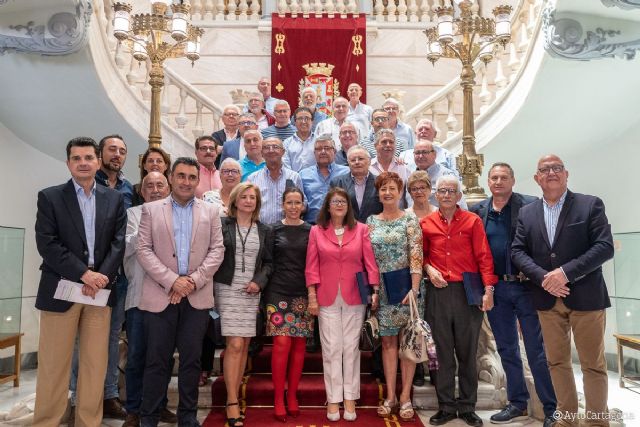 Homenaje a los jubilados municipales por décadas de servicio público - 1, Foto 1