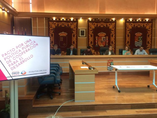 Los candidatos y candidatas a las alcadías de Murcia, Cartagena, Lorca y Molina de Segura firman pactos municipales por la cooperación al desarrollo - 4, Foto 4