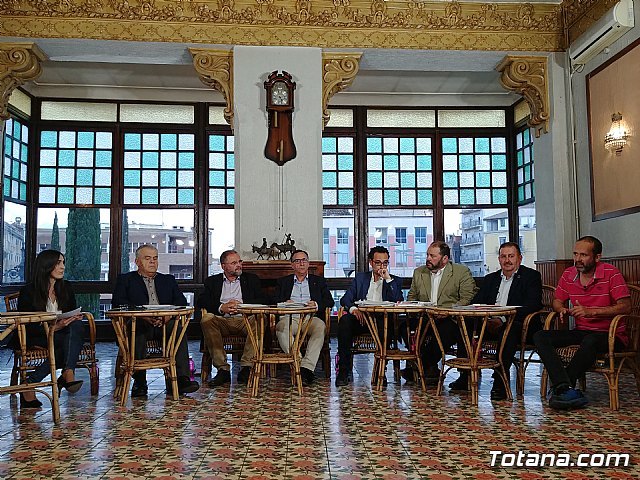 El debate de Totana, Foto 1