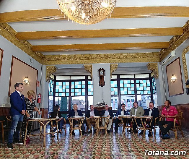 El debate de Totana, Foto 2