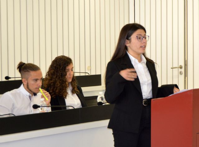 Los alumnos del IES Salvador Sandoval se forman como especialistas de debate - 5, Foto 5