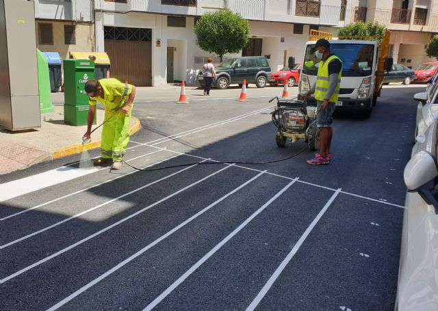 El Ayuntamiento de Caravaca realiza obras de asfaltado y de renovación de la señalización en el barrio de Extremadura - 4, Foto 4