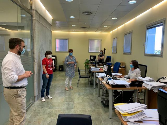 El alcalde de Lorca destaca la labor que Servicios Sociales está realizando desde el primer momento con motivo de la crisis provocada por la pandemia - 1, Foto 1