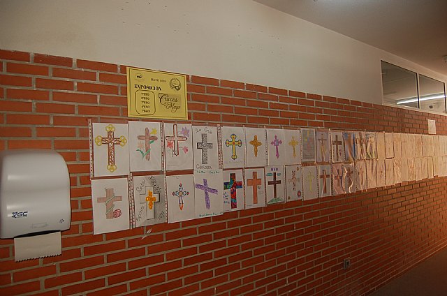 Las Cruces de Mayo en el Instituto Prado Mayor de Totana, Foto 2