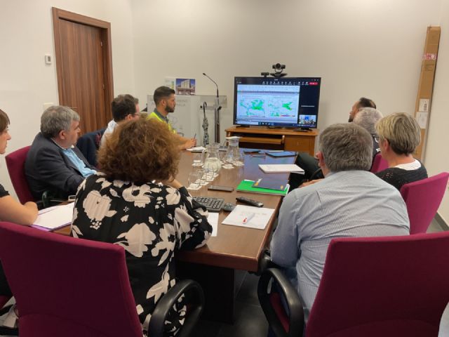 La delegada del Gobierno pide a los ciudadanos que extremen la precaución ante la alerta por fuertes precipitaciones emitida por la Agencia Estatal de Meterología en la Región - 1, Foto 1