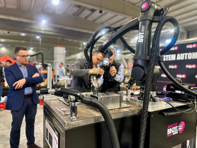 Fulgencio Gil: El gobierno de Lorca apuesta por el sector industrial como motor clave para el desarrollo económico del municipio y esta jornada es un ejemplo dentro de esa línea de trabajo - 3, Foto 3