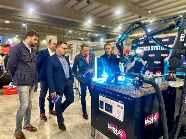 Fulgencio Gil: El gobierno de Lorca apuesta por el sector industrial como motor clave para el desarrollo económico del municipio y esta jornada es un ejemplo dentro de esa línea de trabajo - 4, Foto 4