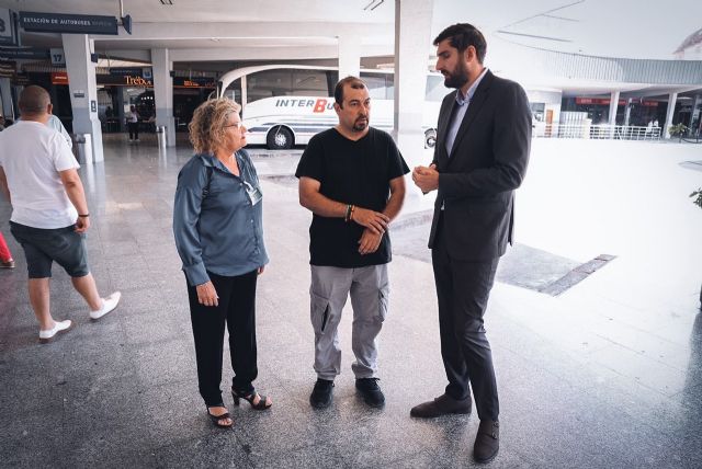 Problema de seguridad en las estaciones de San Andrés y El Carmen - 1, Foto 1