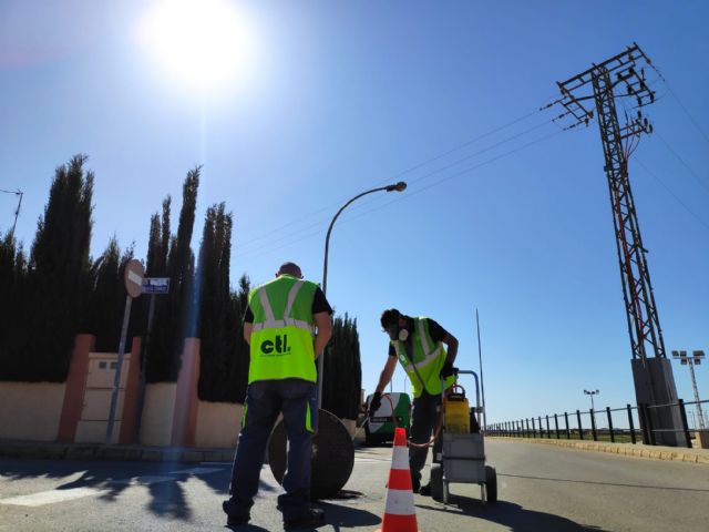 Jumilla arranca una campaña para exterminar las cucarachas de sus 96 km de tuberías de alcantarillado - 1, Foto 1