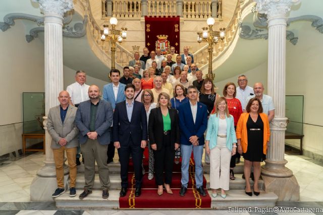 El Ayuntamiento agradece sus años de servicio a los empleados municipales jubilados los últimos doce meses - 1, Foto 1