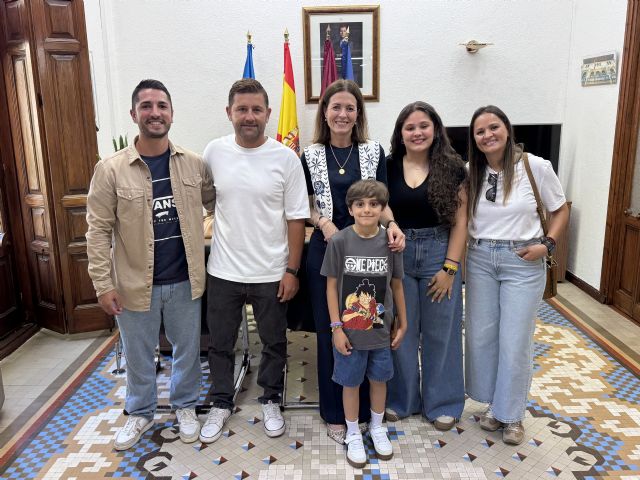 José Manuel Lajarín es recibido por la alcaldesa de Águilas con motivo de su nueva convocatoria con la selección española de Hockey - 1, Foto 1