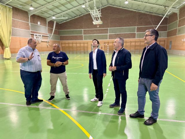 Concluyen las obras de reparación de la cubierta del polideportivo de El Sabinar en Moratalla - 1, Foto 1