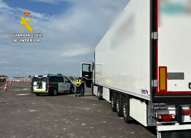 La Guardia Civil investiga a un camionero por conducir bajo los efectos de la cocaína - 5, Foto 5