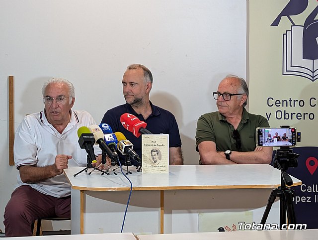 Hallan pintadas de presos de la Segunda Guerra Mundial en el convento de Totana, Foto 1