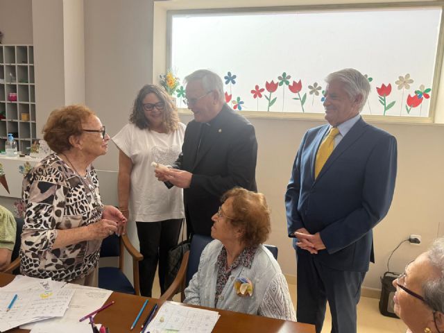 El Obispo de Cartagena visita la Hospitalidad Santa Teresa y alaba su labor con los más desfavorecidos - 5, Foto 5