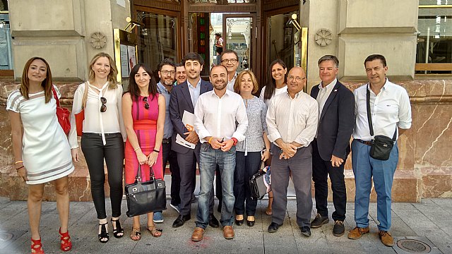 Ciudadanos propone un gran Pacto por la Educación, la regeneración de las instituciones y una reforma económica que ataje el paro como ejes de su política - 1, Foto 1