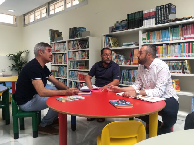 Lecturas chiringuiteras y mucho más para un verano de libros en San Javier - 1, Foto 1