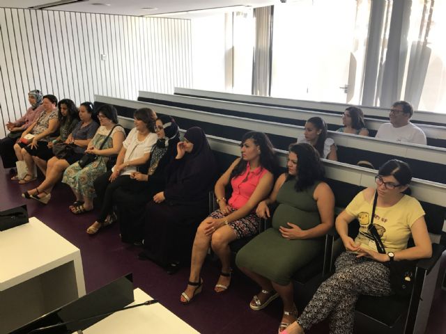 El curso de costura de 'Proyecto Abraham' en Las Torres de Cotillas entrega sus diplomas - 2, Foto 2