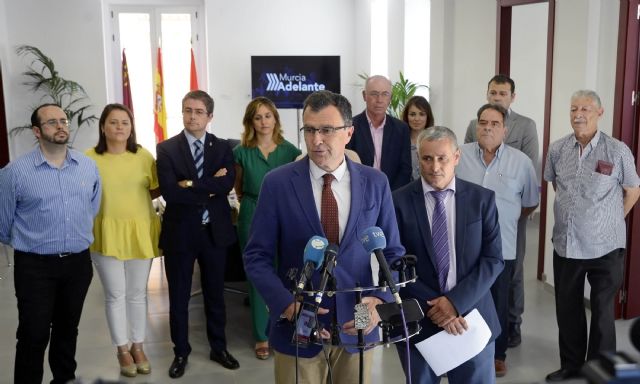José Ballesta entrega a los Auroros de Rincón de Seca las llaves de dos locales de ensayo en el nuevo Centro de Actividades - 2, Foto 2