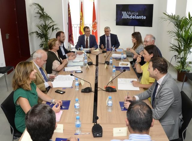 José Ballesta entrega a los Auroros de Rincón de Seca las llaves de dos locales de ensayo en el nuevo Centro de Actividades - 3, Foto 3